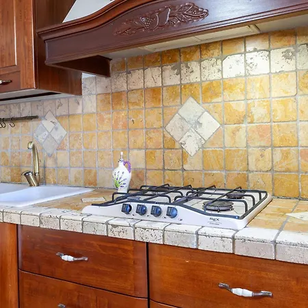 Aura أغريجنتو